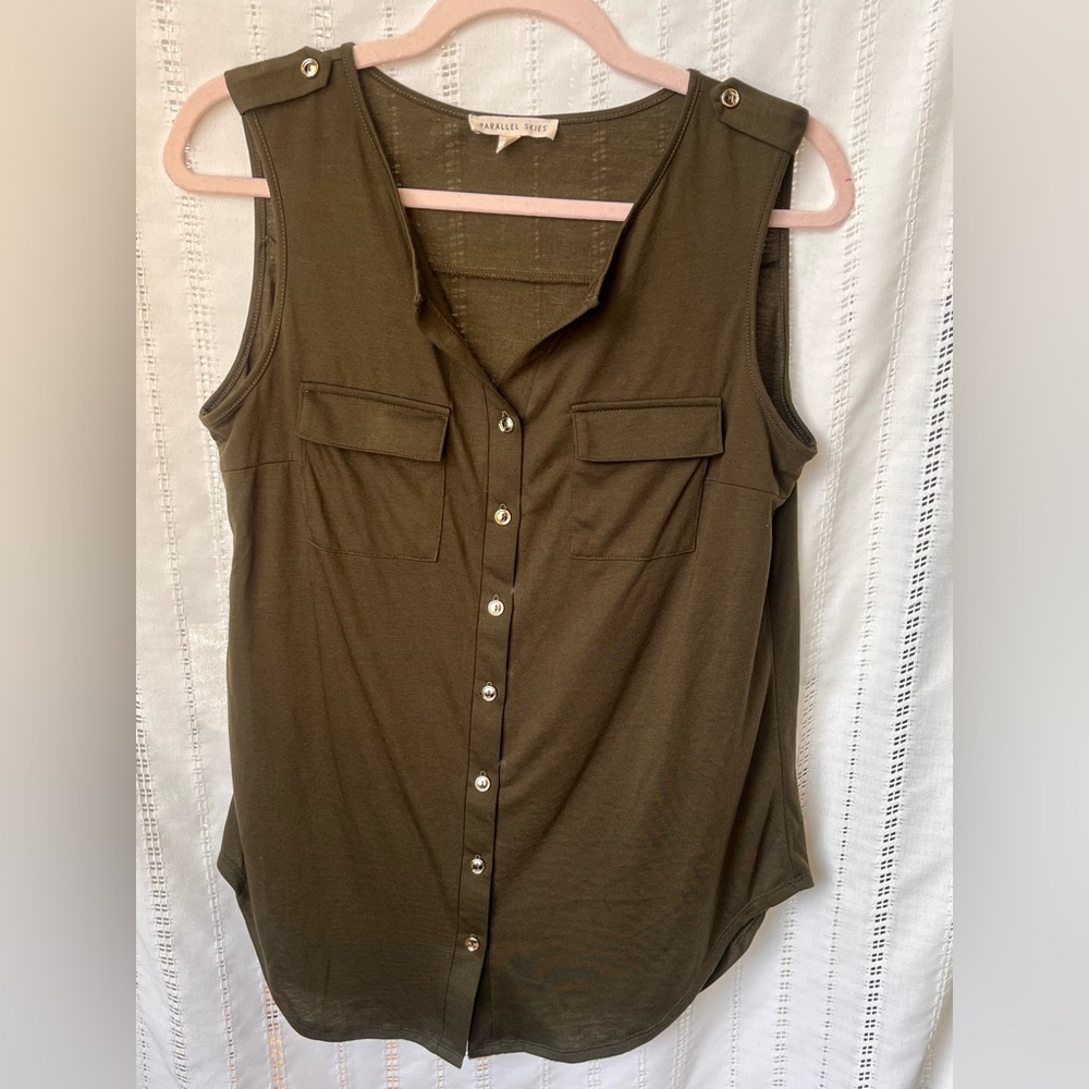 Parallel Skies Olive Green Sleeveless Blouse Size Small EUC
